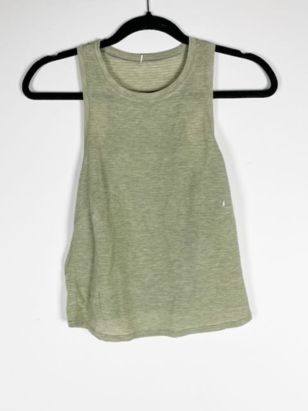 Lululemon Women's Run and Train Racerback Tank Heathered Rosemary Green Medium M
